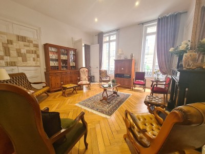 APPARTEMENT T6 A VENDRE - ST ETIENNE CENTRE VILLE - 204.7 m2 - 249000€