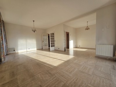 APPARTEMENT T6 A VENDRE - ST ETIENNE FAURIEL - 125.44 m2 - 145 000 €