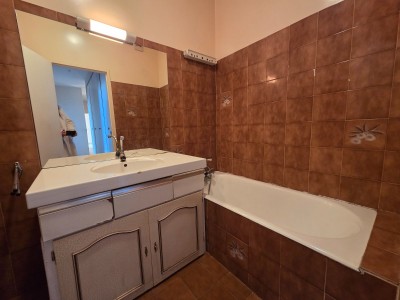 APPARTEMENT T6 A VENDRE - ST ETIENNE FAURIEL - 125.44 m2 - 145 000 €