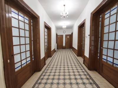 APPARTEMENT T6 A VENDRE - ST ETIENNE LA TERRASSE - 241 m2 - 299 000 &euro;