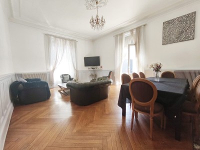 APPARTEMENT T6 A VENDRE - ST ETIENNE LA TERRASSE - 241 m2 - 299 000 &euro;