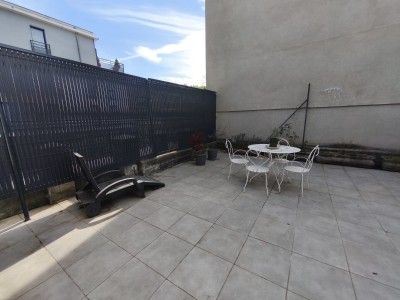APPARTEMENT T6 A VENDRE - ST ETIENNE LA TERRASSE - 241 m2 - 299 000 &euro;