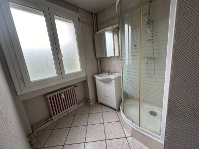 APPARTEMENT T6 - ST ETIENNE VILLEBOEUF - 116.04 m2 - 138000€