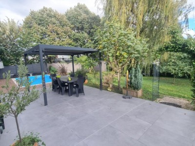 Magnifique appartement F6 de 160m,Piscine,Terrain 300m
