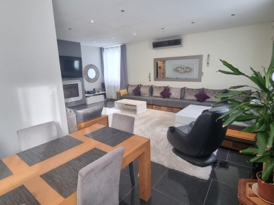 Magnifique appartement F6 de 160m,Piscine,Terrain 300m
