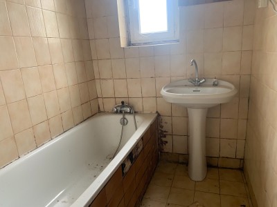 Maison cadastre ZI 1614 795 M² A VENDRE - VEAUCHE - 172 m2 - 250 000 &euro;