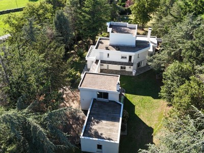 VILLA A VENDRE - AVEIZIEUX - 260 m2 - 649000€