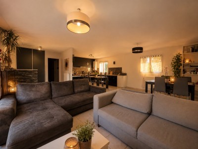 VILLA A VENDRE - CHEVRIERES - 119 m2 - 292 000 &euro;