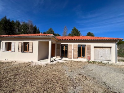 VILLA - ESTIVAREILLES - 99.59 m2 - VENDU