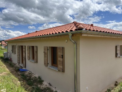 VILLA - ESTIVAREILLES - 99.59 m2 - VENDU