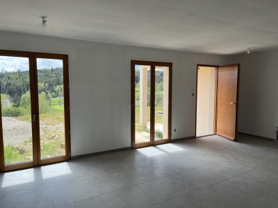 VILLA - ESTIVAREILLES - 99.59 m2 - VENDU