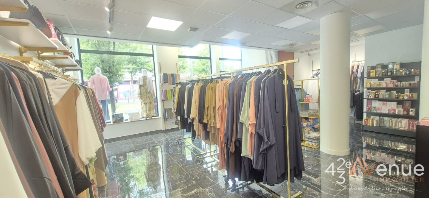 BOUTIQUE A VENDRE - ST ETIENNE BELLEVUE - 82 m2 - 115 000 &euro; 