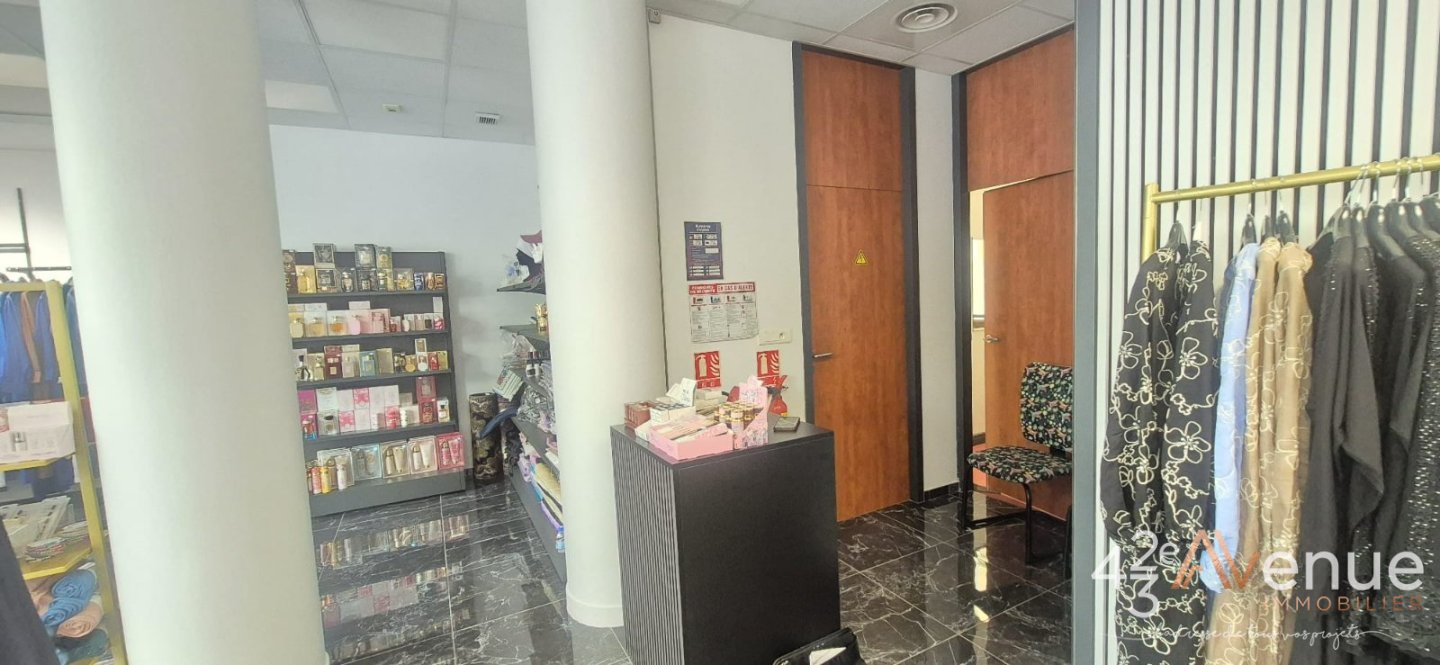 BOUTIQUE A VENDRE - ST ETIENNE BELLEVUE - 82 m2 - 115 000 &euro; 