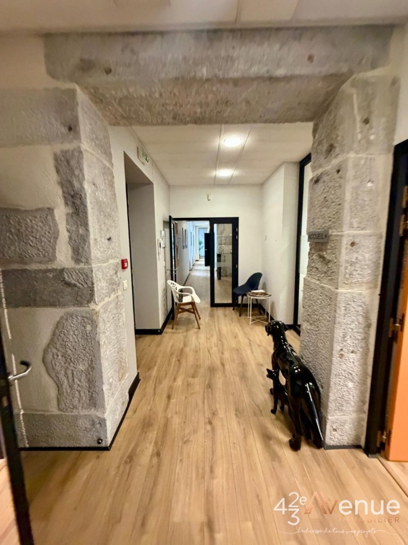 BUREAU A VENDRE - ST ETIENNE CENTRE VILLE - 220 m2 - 303 520 &euro; 