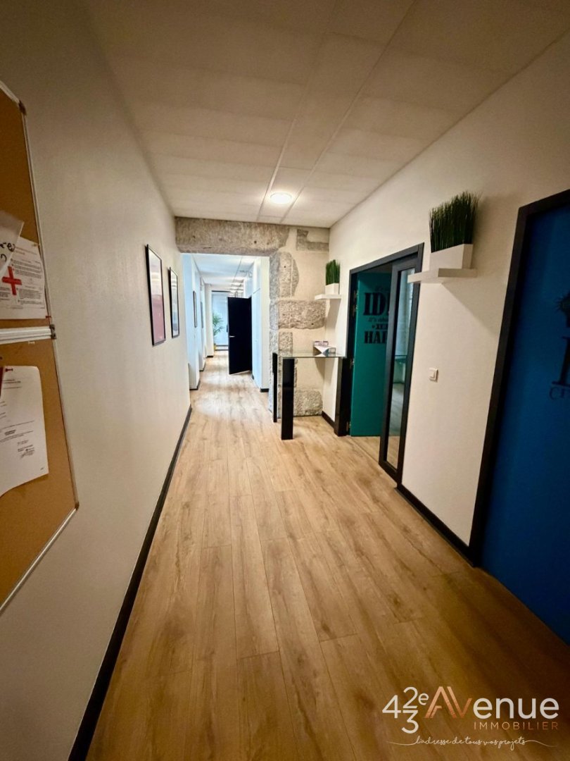 BUREAU A VENDRE - ST ETIENNE CENTRE VILLE - 220 m2 - 303 520 &euro; 