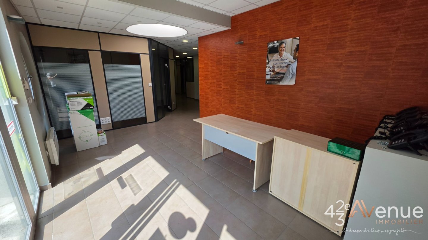 BUREAU A VENDRE - ST ETIENNE LA METARE - 223.6 m2 - 369 000 &euro; 