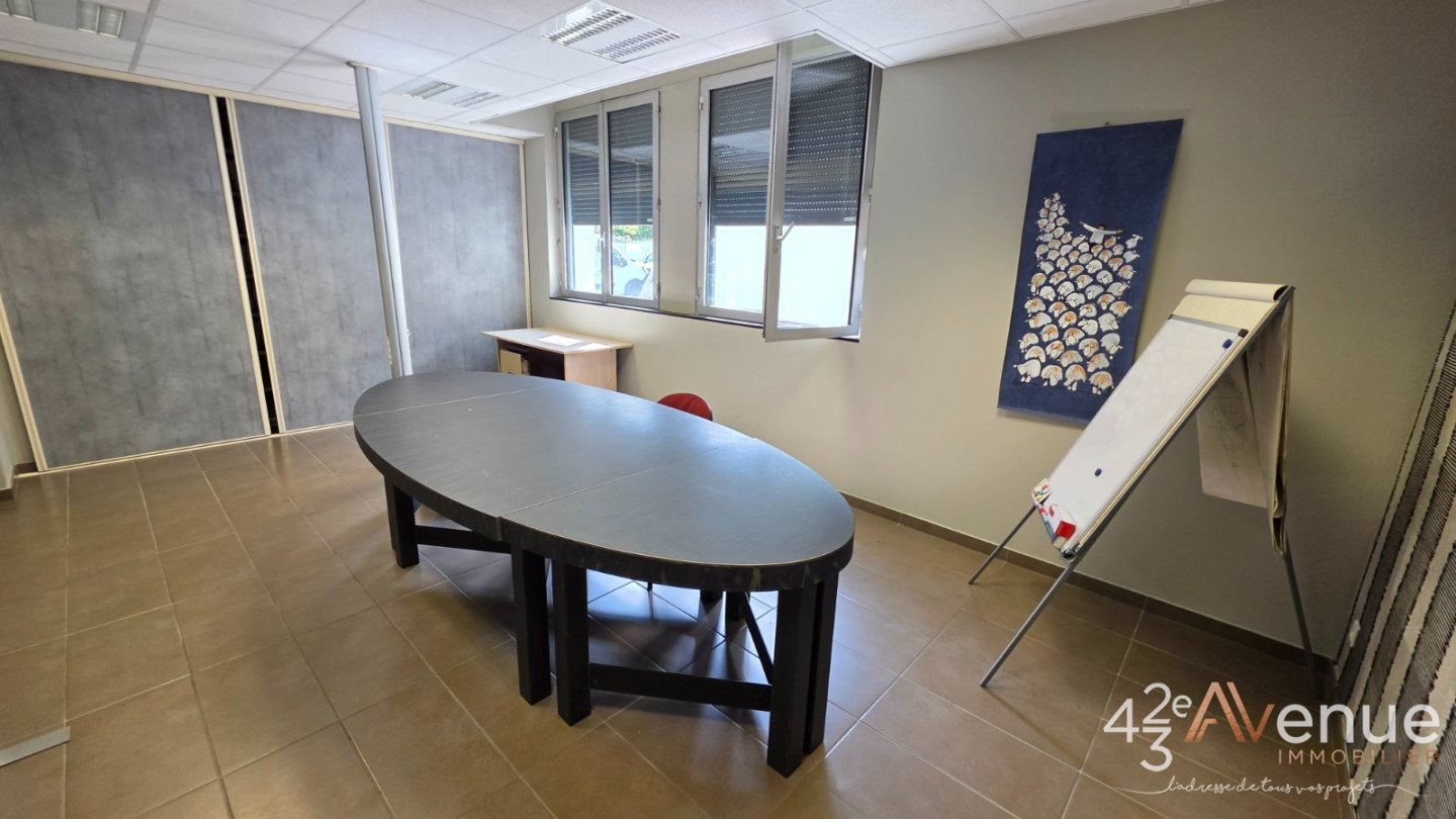 BUREAU A VENDRE - ST ETIENNE LA METARE - 223.6 m2 - 369 000 &euro; 