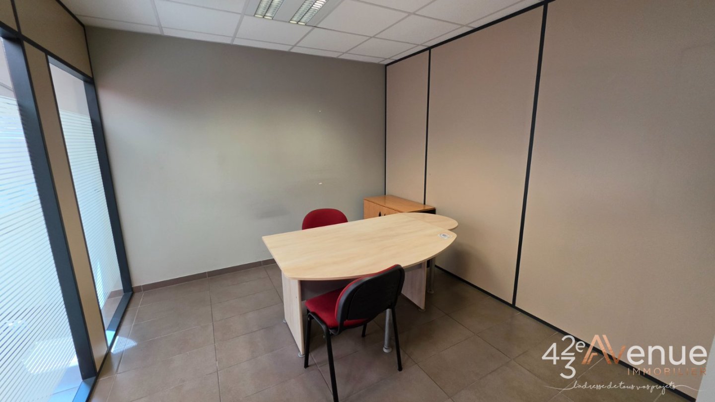 BUREAU A VENDRE - ST ETIENNE LA METARE - 223.6 m2 - 369 000 &euro; 