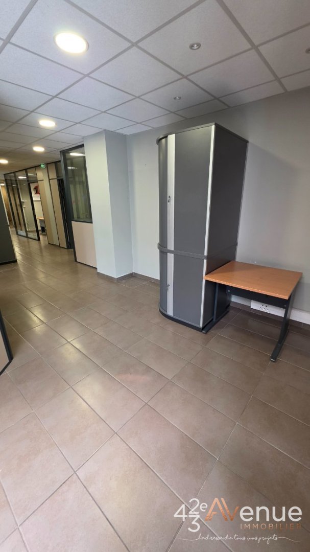 BUREAU A VENDRE - ST ETIENNE LA METARE - 223.6 m2 - 369 000 &euro; 