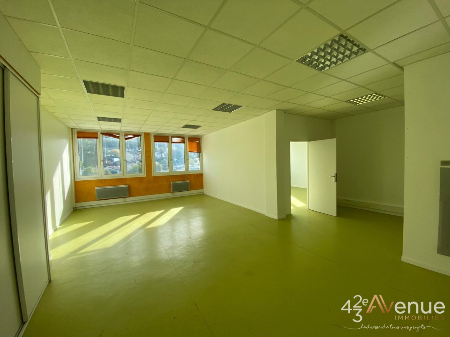BUREAU A VENDRE - ST ETIENNE LA TERRASSE - 201.23 m2 - 185 000 &euro; 