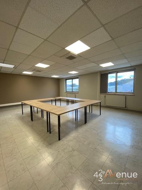 BUREAU A VENDRE - ST PRIEST EN JAREZ - 118.19 m2 - 141 900 &euro; 