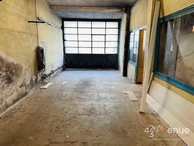 ENTREPOT A LOUER - ST ETIENNE BADOUILLERE - 190 m2 - 600�&euro; HC par mois