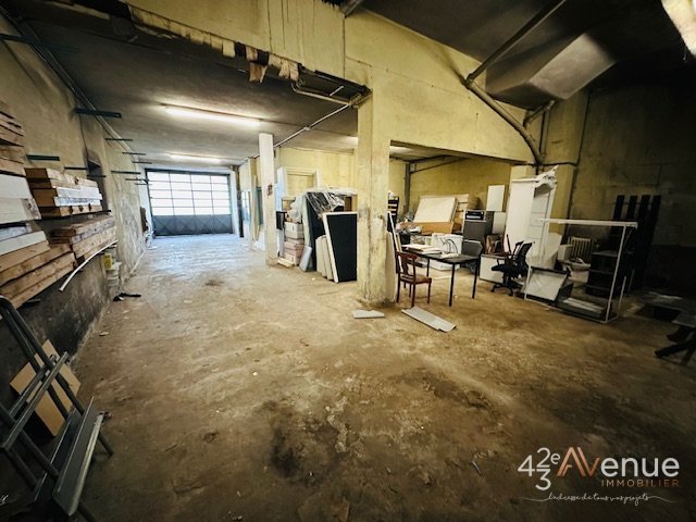 ENTREPOT A LOUER - ST ETIENNE BADOUILLERE - 190 m2 - 600�&euro; HC par mois