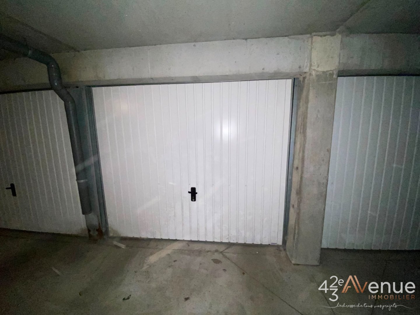 GARAGE A LOUER - ST ETIENNE BELLEVUE/SOLAURE/JOMAYERE - 57 &euro; charges comprises par mois