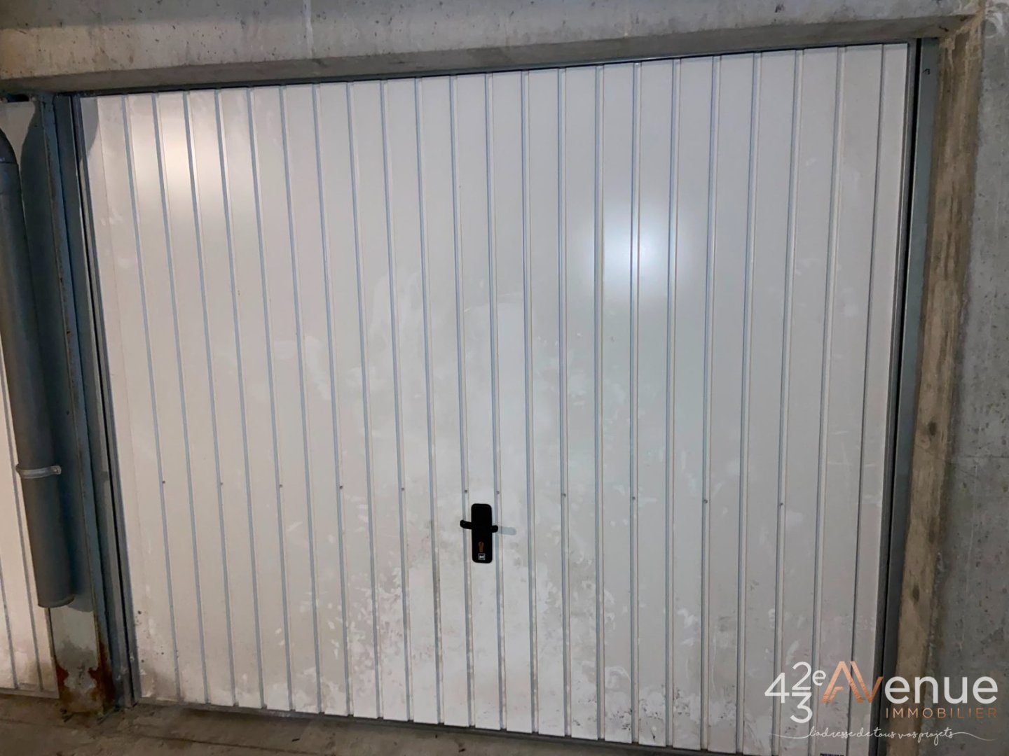 GARAGE A LOUER - ST ETIENNE BELLEVUE/SOLAURE/JOMAYERE - 57 &euro; charges comprises par mois