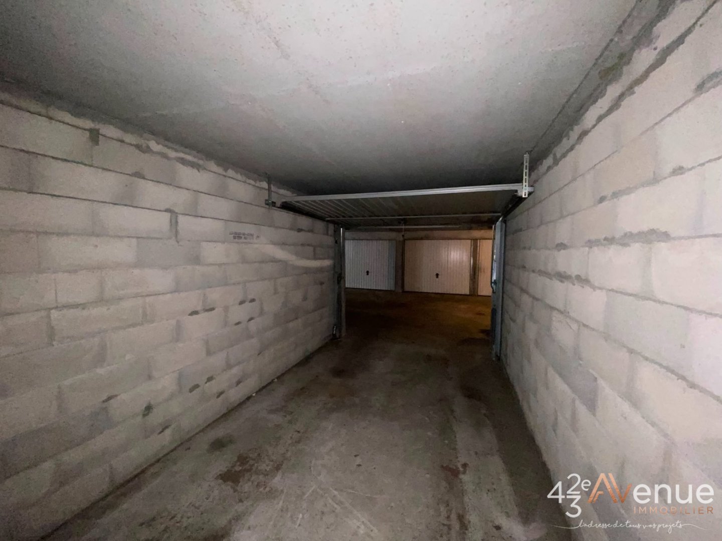 GARAGE A LOUER - ST ETIENNE BELLEVUE/SOLAURE/JOMAYERE - 57 &euro; charges comprises par mois