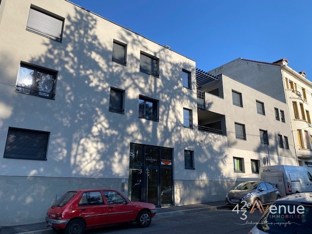 GARAGE A LOUER - ST ETIENNE NORD - 70 &euro; charges comprises par mois