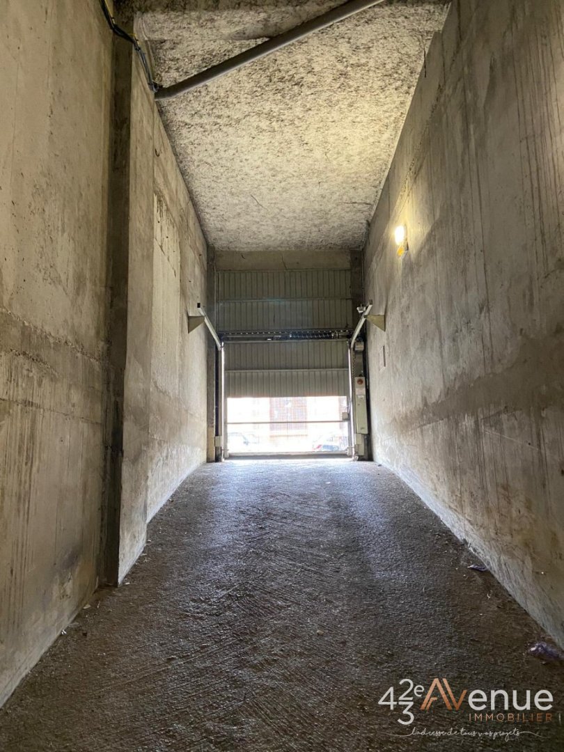 GARAGE A LOUER - ST ETIENNE TREFILERIE/CENTRE II - 88�&euro; charges comprises par mois