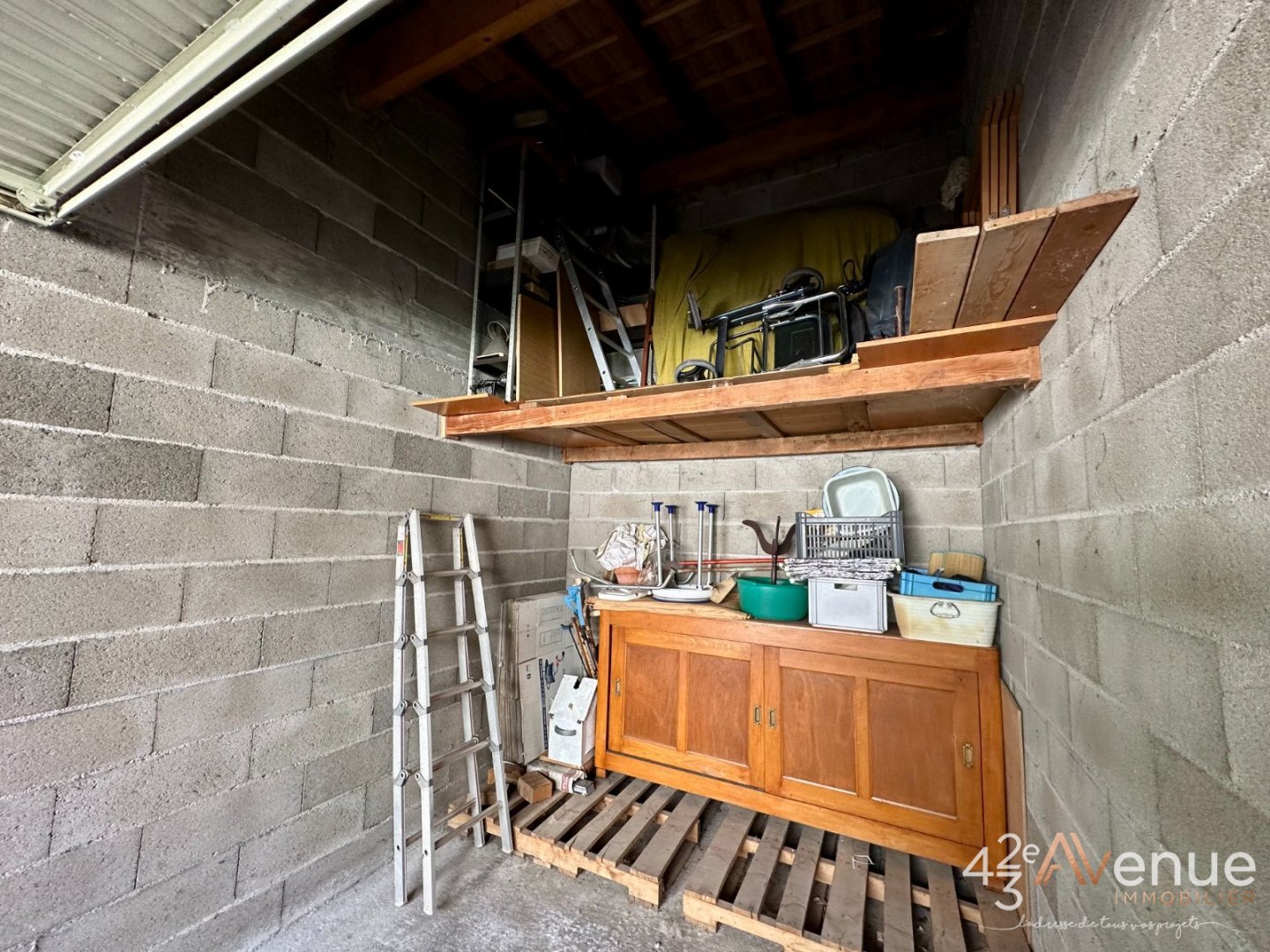 GARAGE A VENDRE - ANDREZIEUX BOUTHEON - 16 500 &euro;