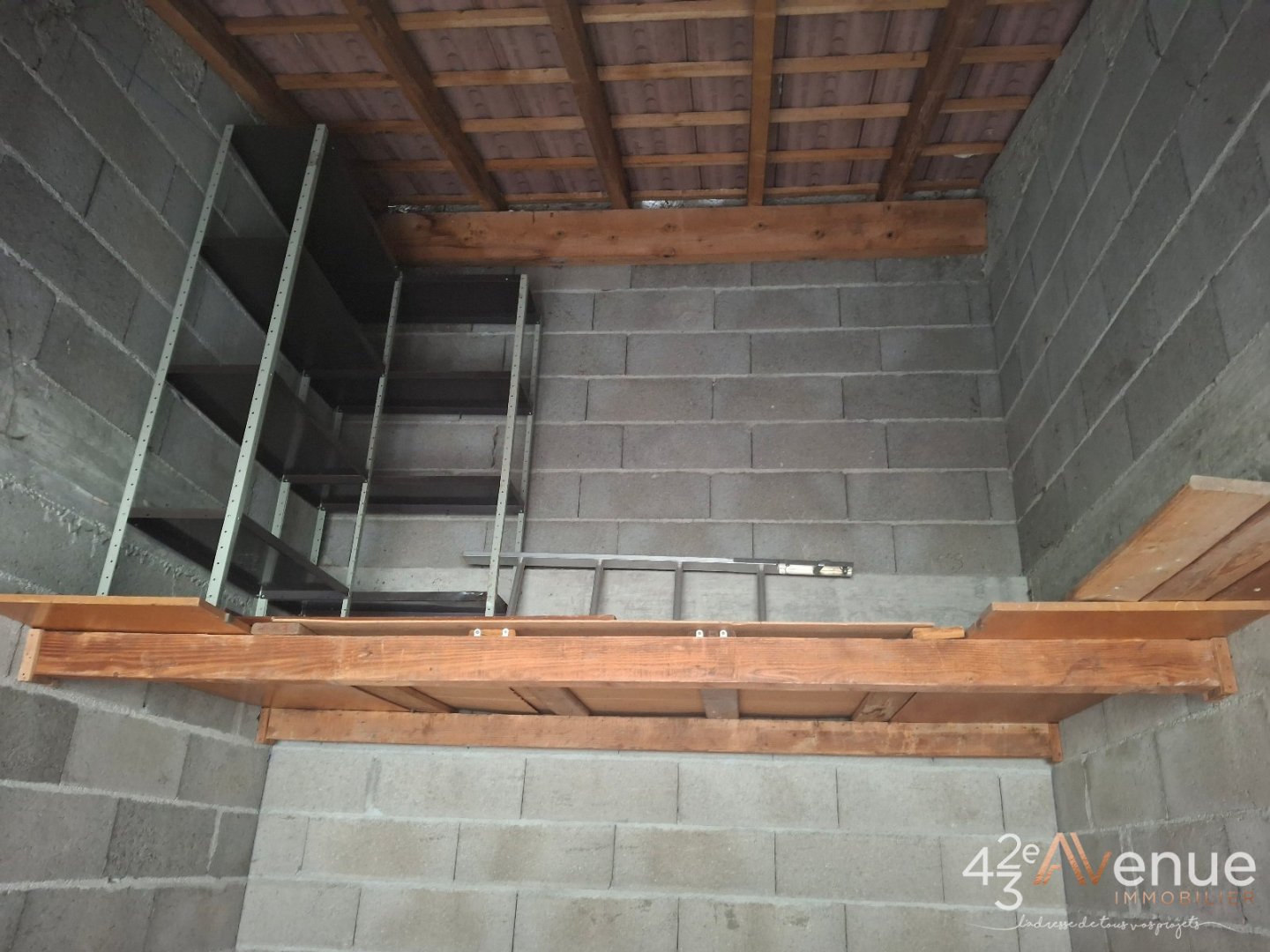 GARAGE A VENDRE - ANDREZIEUX BOUTHEON - 12.56 m2 - 16 500 &euro;