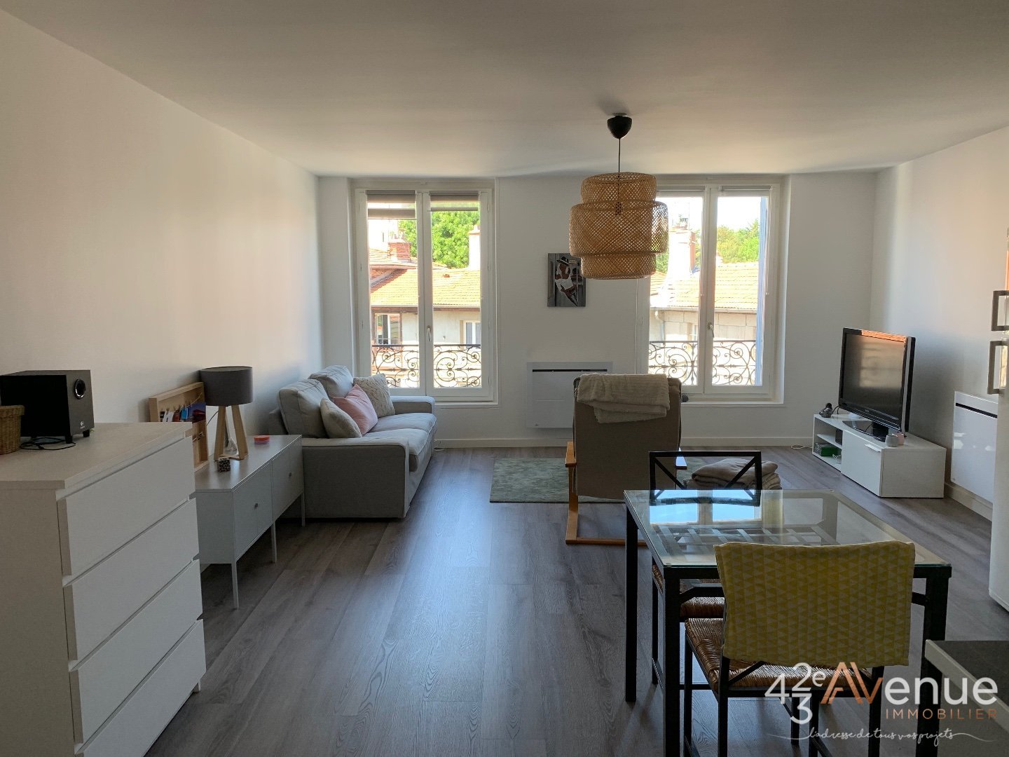 IMMEUBLE A VENDRE - ST ETIENNE FACULTE   CENTRE DEUX - 427 m2 - 550�000�&euro;