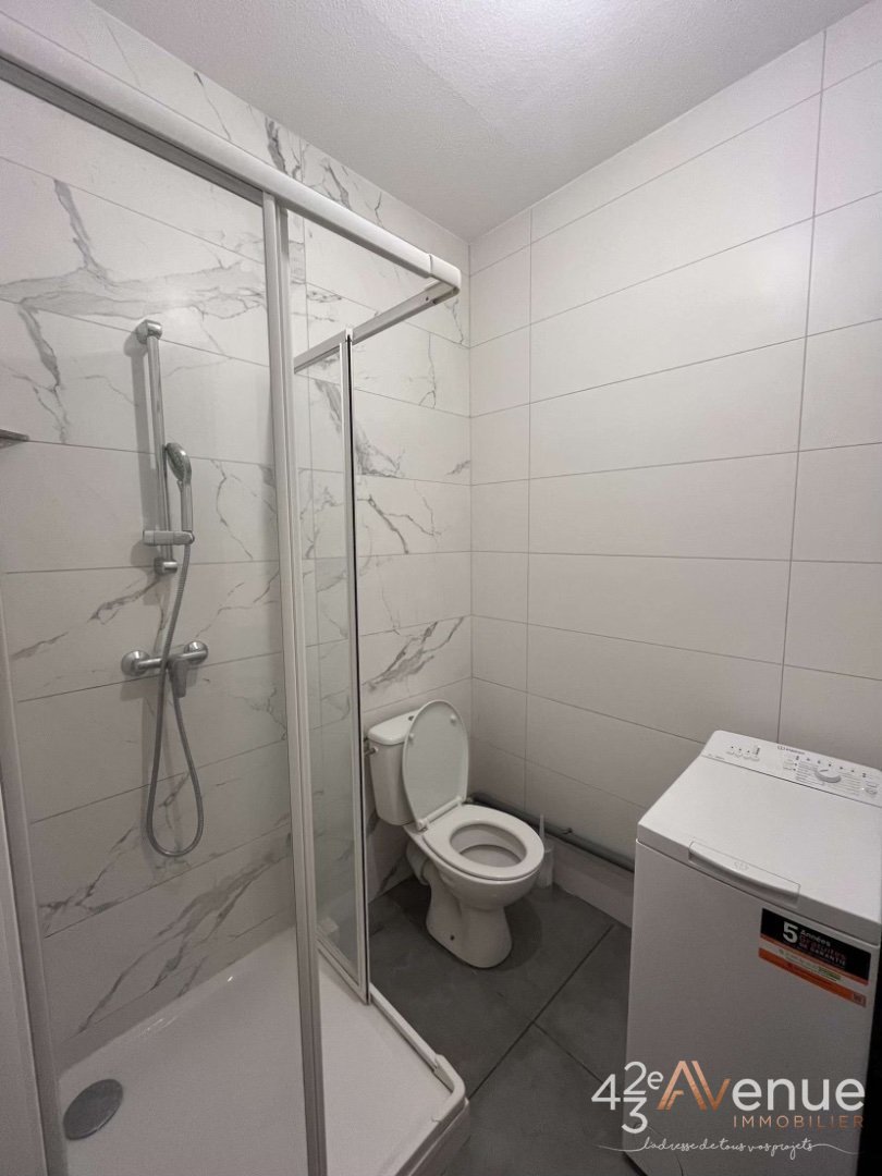 IMMEUBLE A VENDRE - ST ETIENNE FACULTE   CENTRE DEUX - 427 m2 - 550�000�&euro;