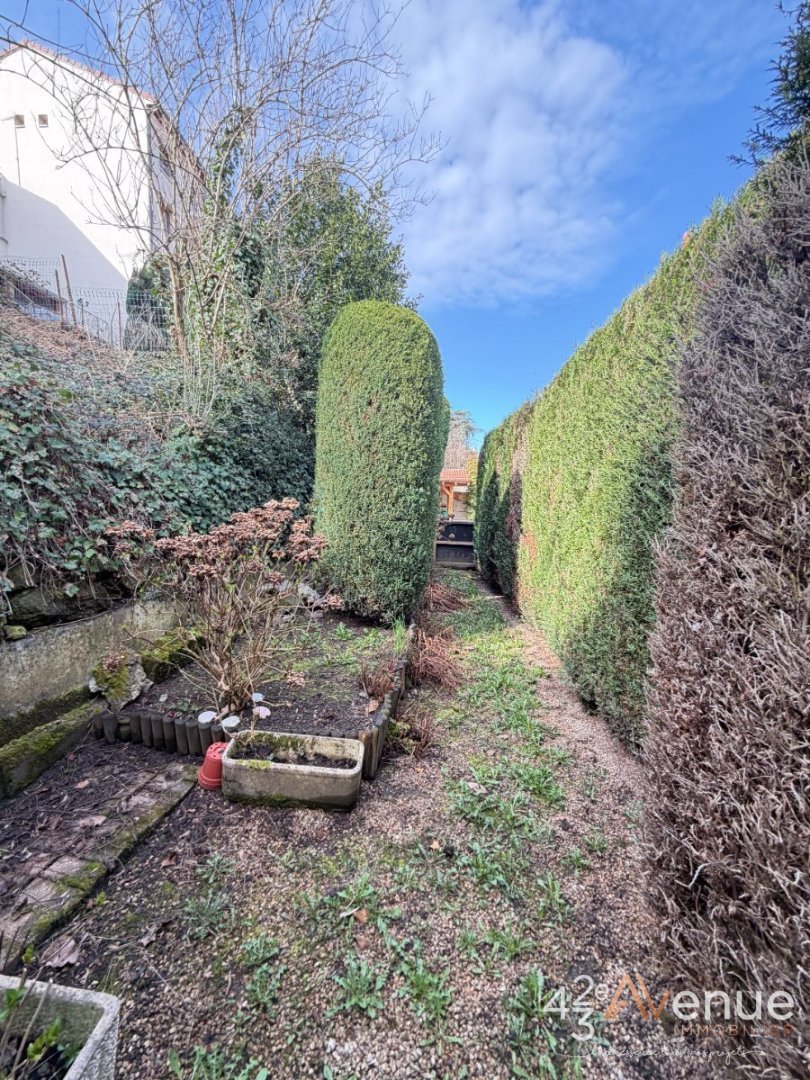 IMMEUBLE A VENDRE - ST ETIENNE FAURIEL - 500 m2 - 350 000 &euro;