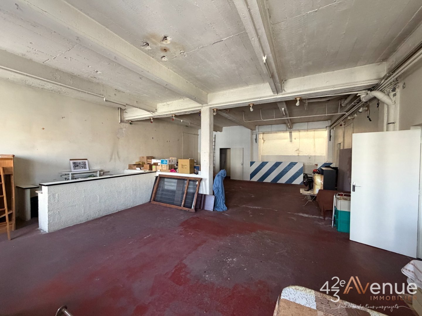 IMMEUBLE A VENDRE - ST ETIENNE FAURIEL - 500 m2 - 350 000 &euro;