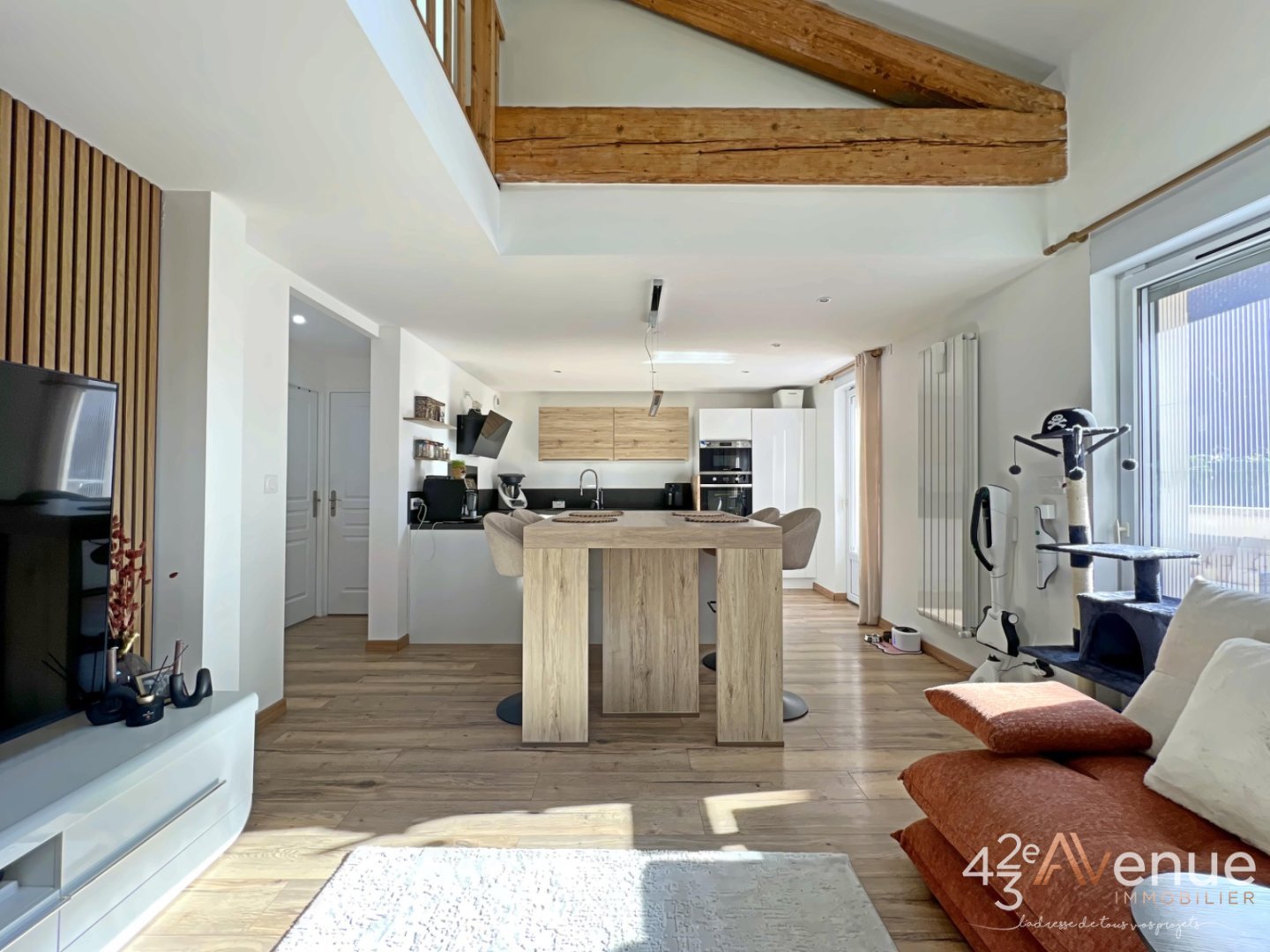 Immeuble de rapport en monopropriété A VENDRE - ST ETIENNE JACQUARD - 169 m2 - 280 000 &euro;