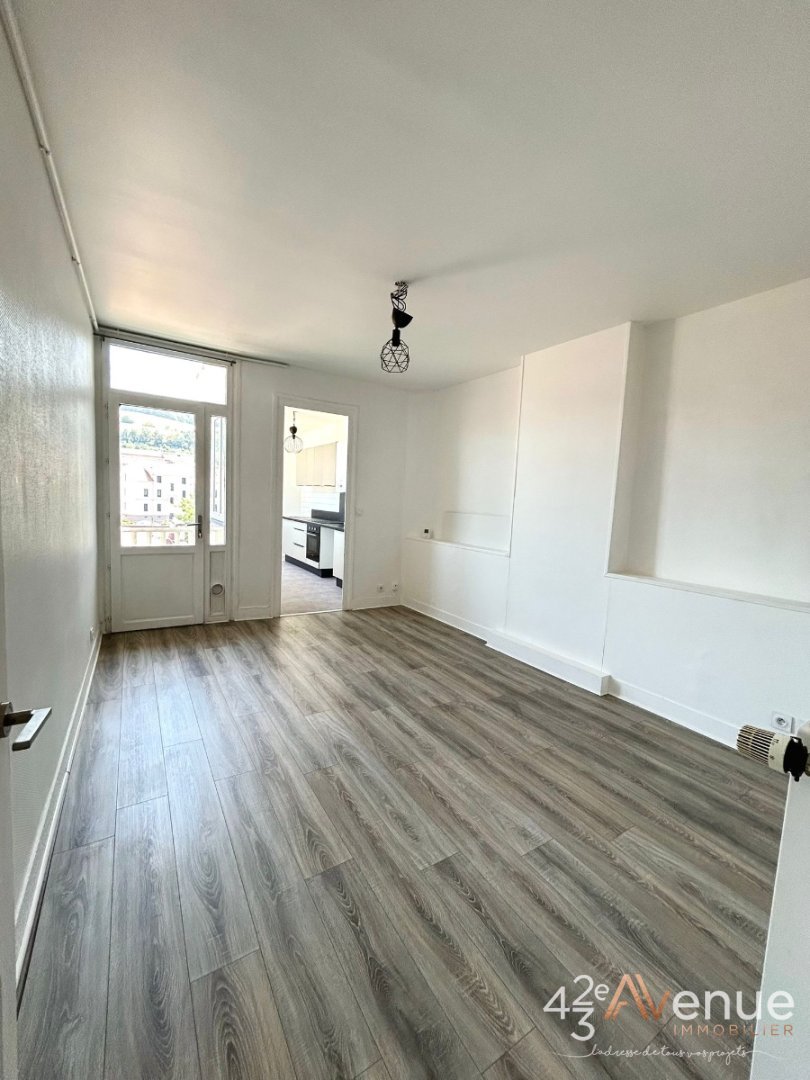 IMMEUBLE A VENDRE - ST ETIENNE SOLAURE - 590 m2 - 650 000 &euro;
