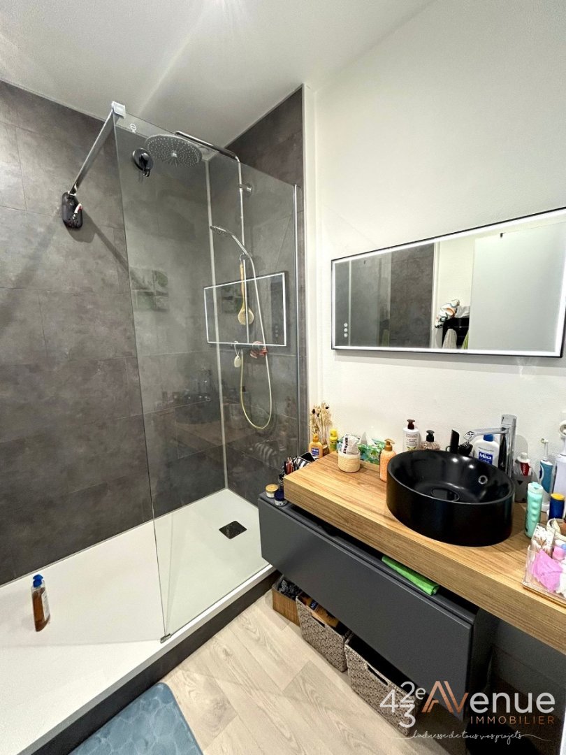 IMMEUBLE A VENDRE - ST ETIENNE SOLAURE - 590 m2 - 650 000 &euro;