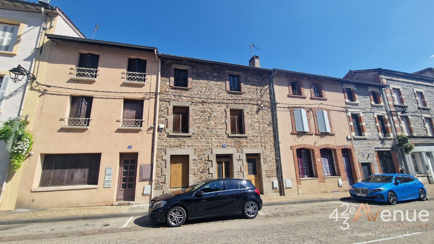 IMMEUBLE A VENDRE - ST GALMIER - 150 m2 - 160�000�&euro;