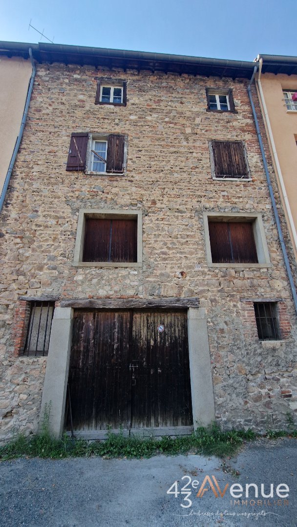 IMMEUBLE A VENDRE - ST GALMIER - 150 m2 - 160�000�&euro;