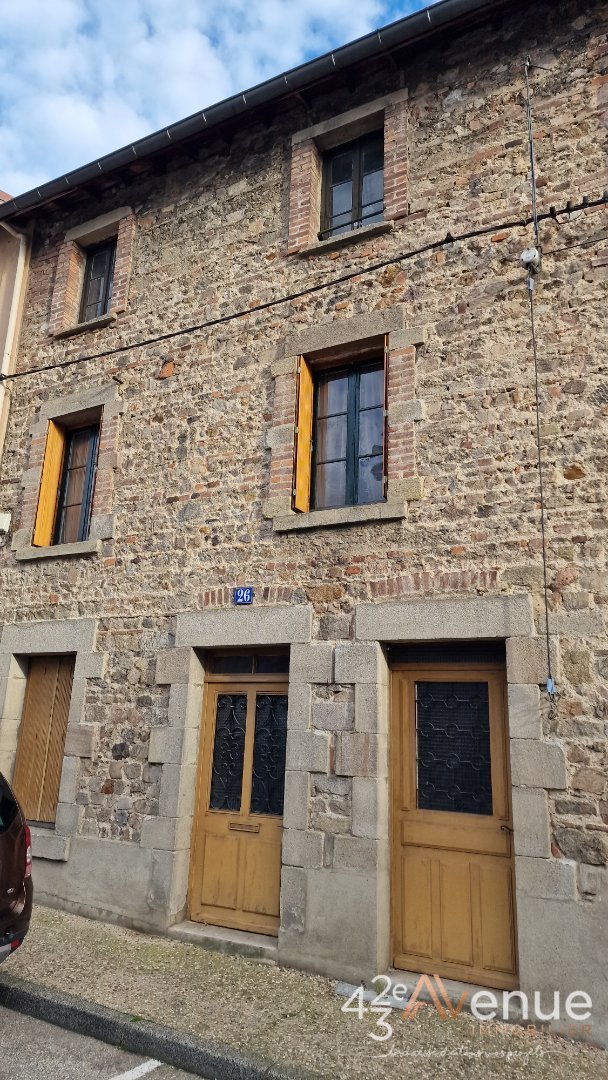 IMMEUBLE A VENDRE - ST GALMIER - 150 m2 - 160�000�&euro;