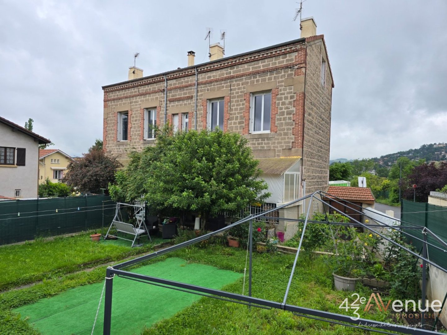 IMMEUBLE A VENDRE - VILLARS - 203 m2 - 396 000 &euro;