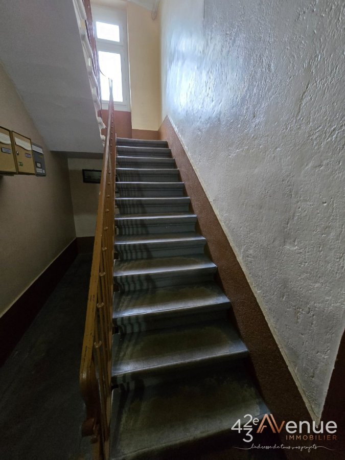 IMMEUBLE A VENDRE - VILLARS - 203 m2 - 396 000 &euro;