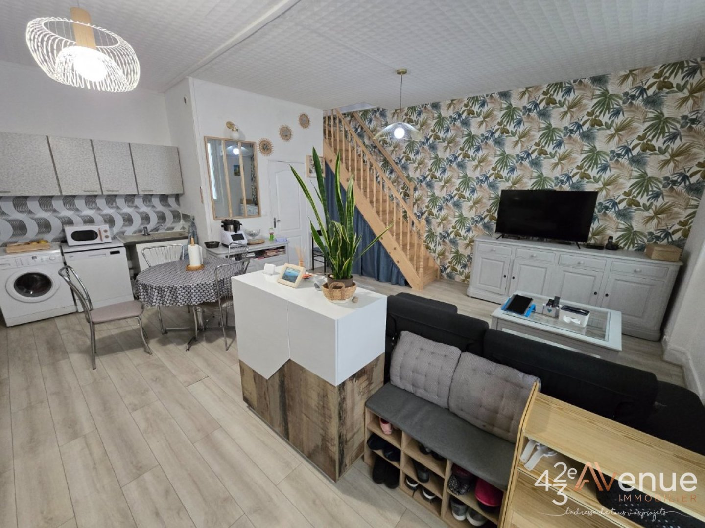 IMMEUBLE A VENDRE - VILLARS - 203 m2 - 396 000 &euro;