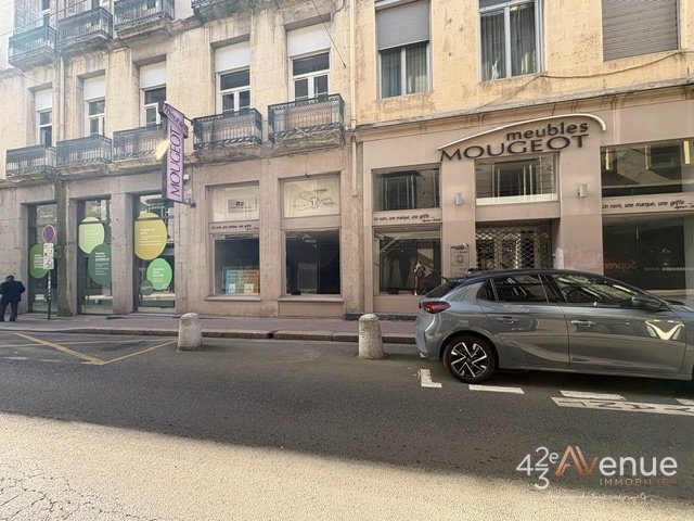 LOCAL COMMERCIAL A VENDRE - ST ETIENNE CENTRE VILLE - 200 m2 - 162 600 &euro; 