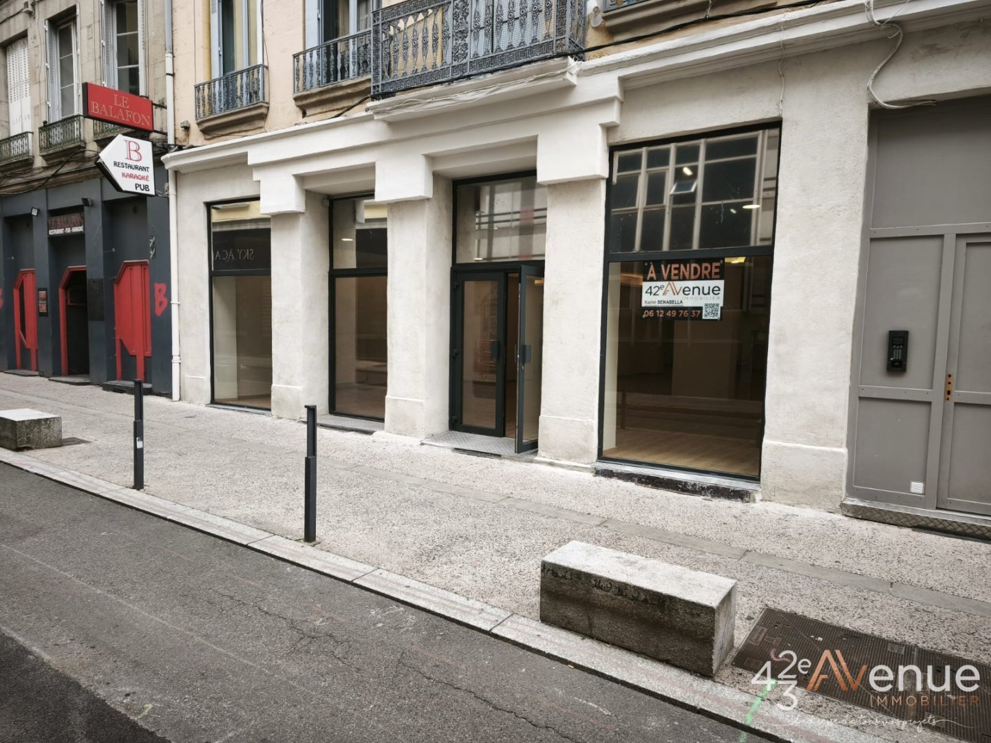 LOCAL COMMERCIAL A VENDRE - ST ETIENNE CENTRE VILLE - 220 m2 - 269 000 &euro; 