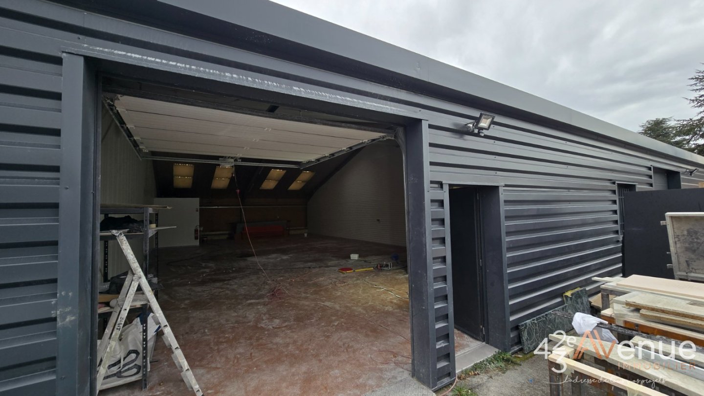 LOCAL D ACTIVITE - PONT SALOMON - 220 m2 - R&Eacute;ALIS&Eacute;